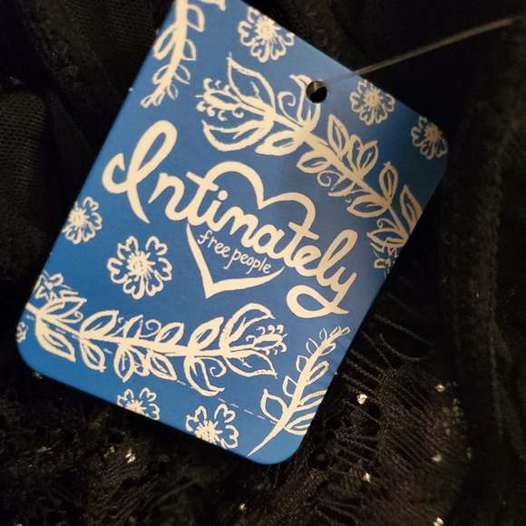 FREE PEOPLE Showoff Lace Bodysuit Womens Medium - Picture 6 of 8